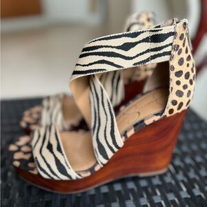 Jessica Simpson women’s wedges